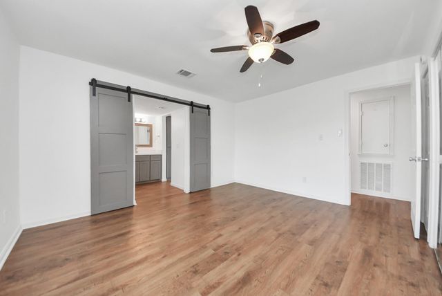 10327 Sageburrow Drive, Houston, TX 77089