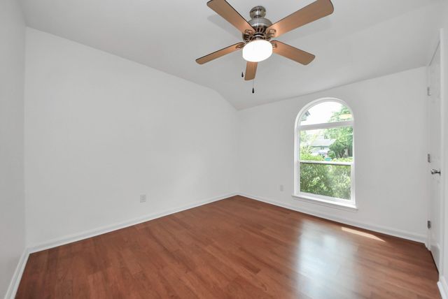 10327 Sageburrow Drive, Houston, TX 77089