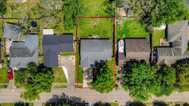 10327 Sageburrow Drive, Houston, TX 77089