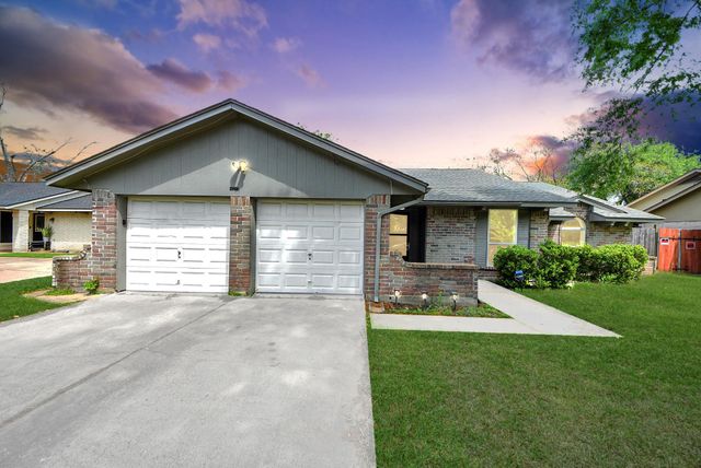 10327 Sageburrow Drive, Houston, TX 77089