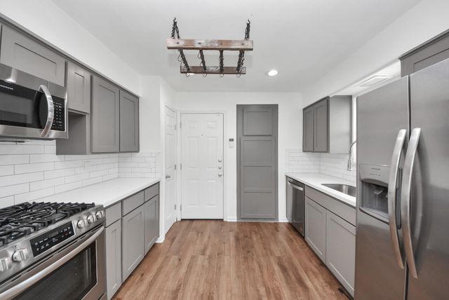 10327 Sageburrow Drive, Houston, TX 77089