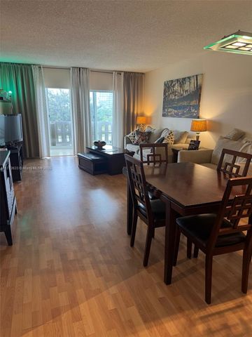 4330 Hillcrest Dr 304, Hollywood, FL 33021