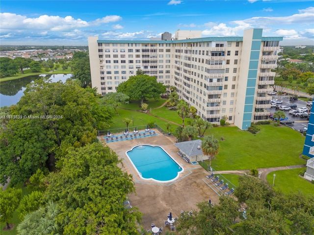 4330 Hillcrest Dr 304, Hollywood, FL 33021