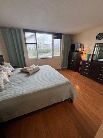 4330 Hillcrest Dr 304, Hollywood, FL 33021