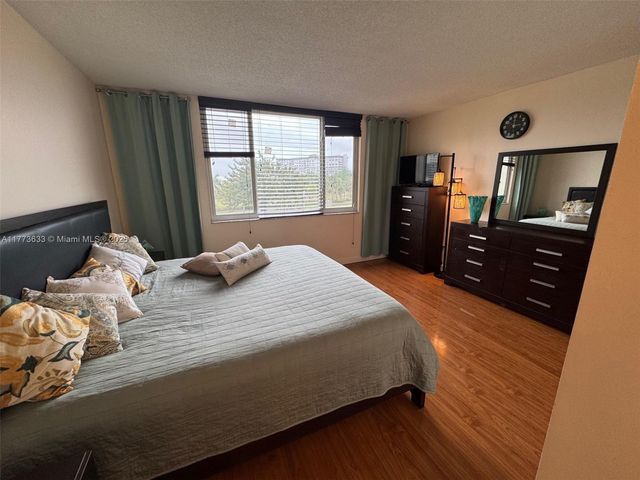 4330 Hillcrest Dr 304, Hollywood, FL 33021