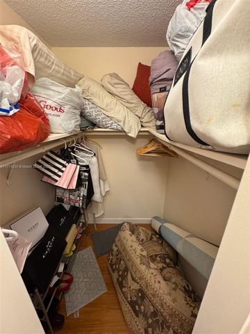 4330 Hillcrest Dr 304, Hollywood, FL 33021