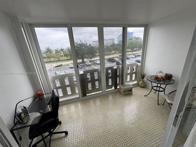 4330 Hillcrest Dr 304, Hollywood, FL 33021