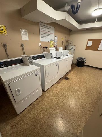 4330 Hillcrest Dr 304, Hollywood, FL 33021