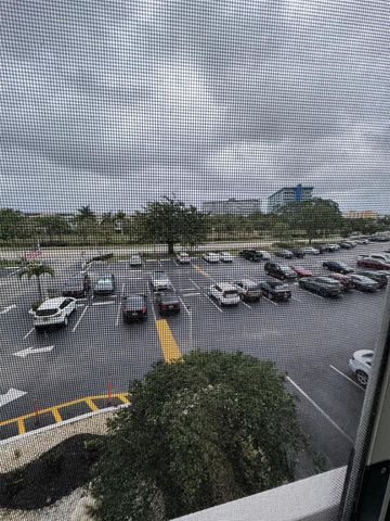 4330 Hillcrest Dr 304, Hollywood, FL 33021