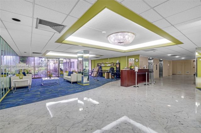 4330 Hillcrest Dr 304, Hollywood, FL 33021