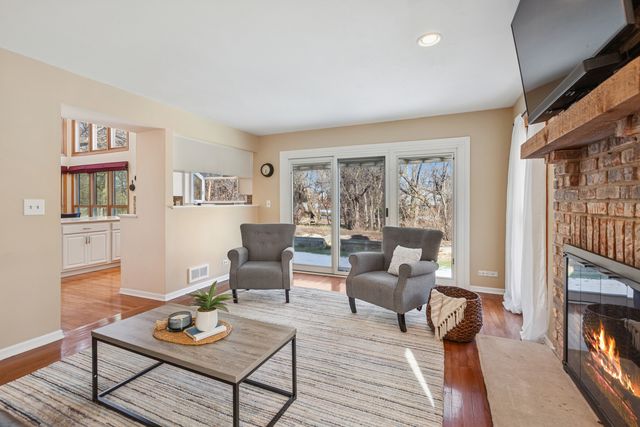 0N655 Courtney Lane, Winfield, IL 60190