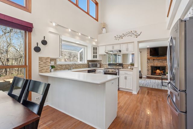 0N655 Courtney Lane, Winfield, IL 60190