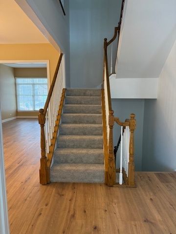 1250 S Falcon Drive, Palatine, IL 60067