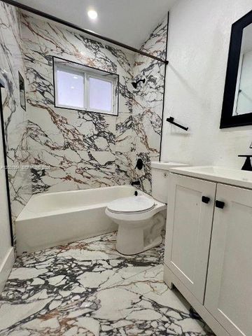 2620 NW 18th Ter 1-4, Oakland Park, FL 33311