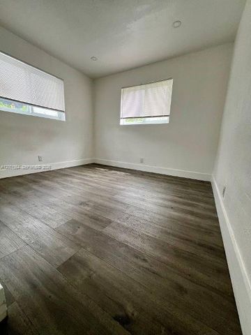 2620 NW 18th Ter 1-4, Oakland Park, FL 33311