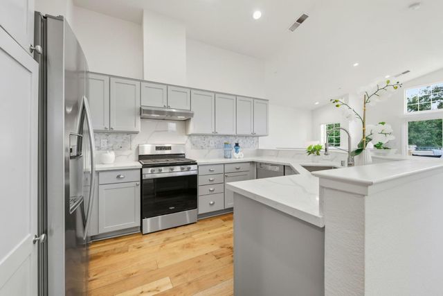 123 Positano Circle, Redwood City, CA 94065