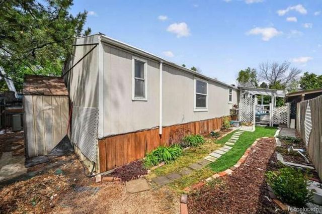 4956 E 97th Place, Denver, CO 80229