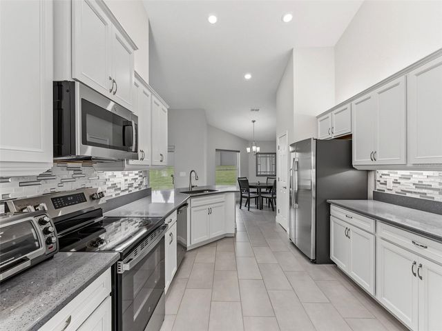 3302 PEARLY DRIVE, Lakeland, FL 33812