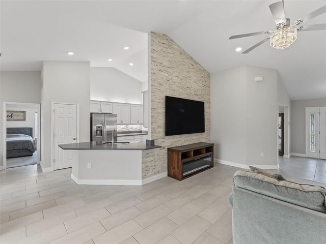 3302 PEARLY DRIVE, Lakeland, FL 33812