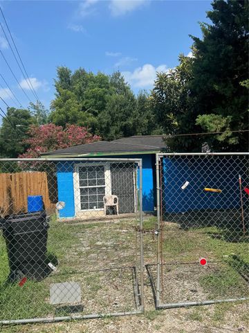 14001 Walksew Street, Houston, TX 77047