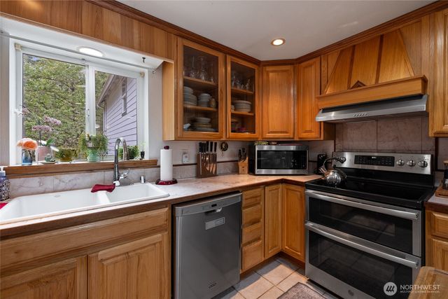 3312 67th Avenue W, University Place, WA 98466
