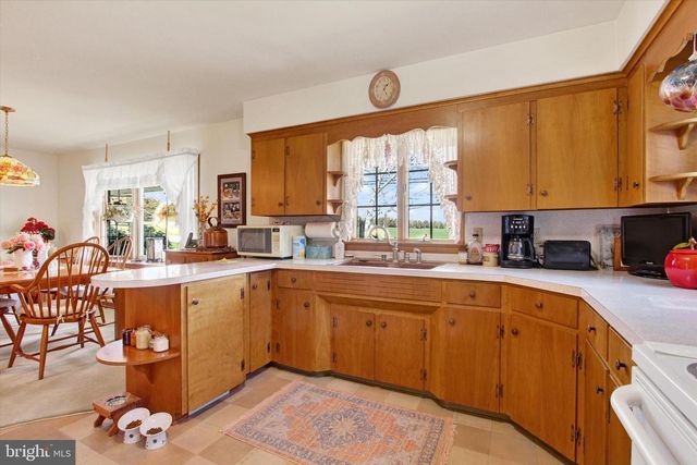 1725 HANOVER RD, Gettysburg, PA 17325