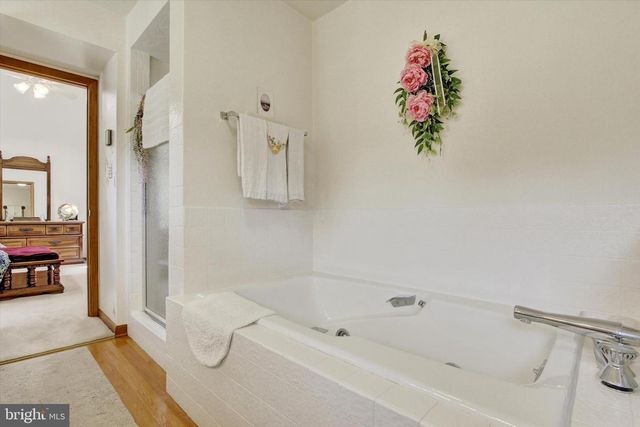 1725 HANOVER RD, Gettysburg, PA 17325