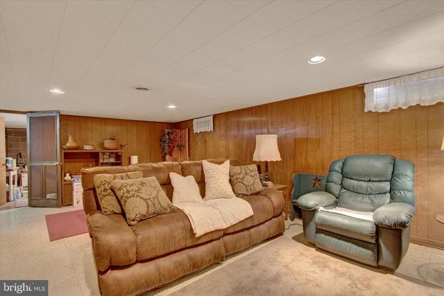 1725 HANOVER RD, Gettysburg, PA 17325