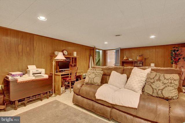 1725 HANOVER RD, Gettysburg, PA 17325