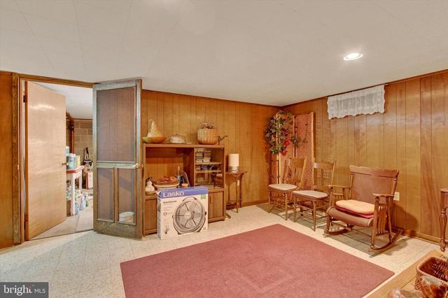 1725 HANOVER RD, Gettysburg, PA 17325