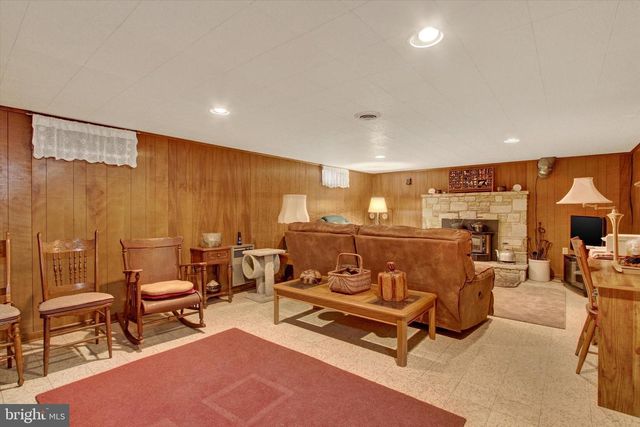 1725 HANOVER RD, Gettysburg, PA 17325