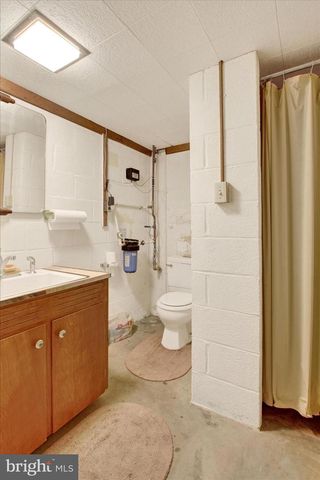 1725 HANOVER RD, Gettysburg, PA 17325