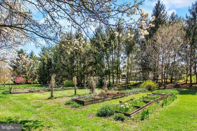 1725 HANOVER RD, Gettysburg, PA 17325