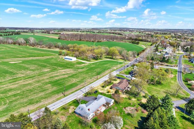 1725 HANOVER RD, Gettysburg, PA 17325