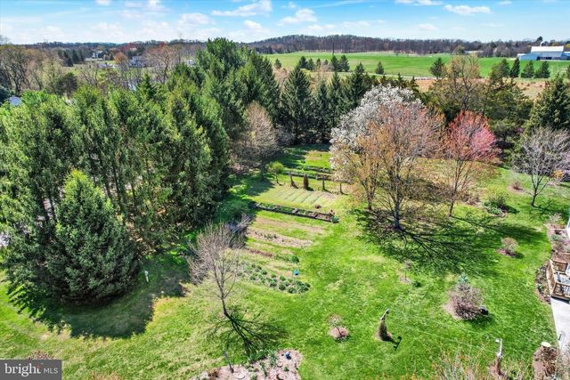 1725 HANOVER RD, Gettysburg, PA 17325