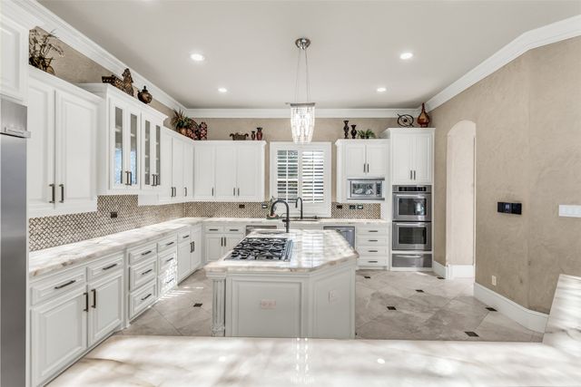 8600 Riviera Court, Flower Mound, TX 75022