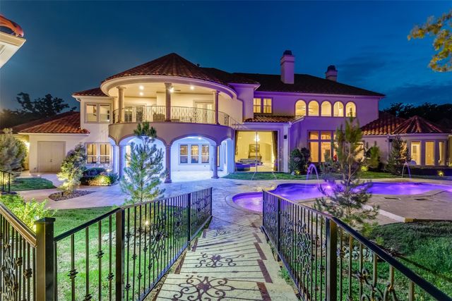 8600 Riviera Court, Flower Mound, TX 75022