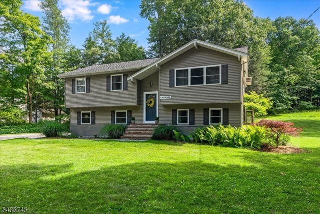 9 Wehrli Rd, Washington Twp., NJ 07853