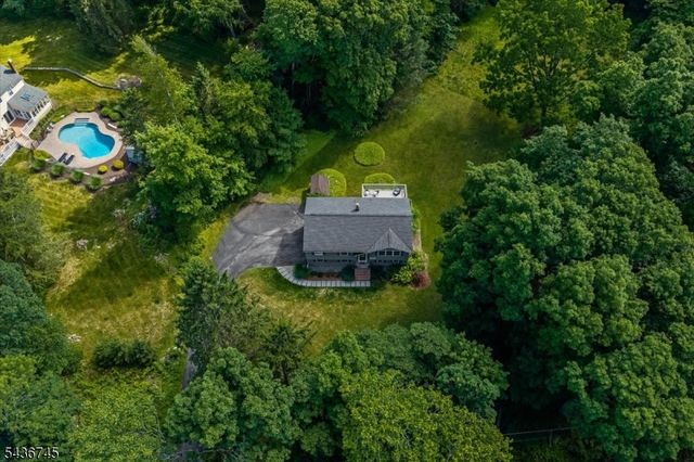 9 Wehrli Rd, Washington Twp., NJ 07853
