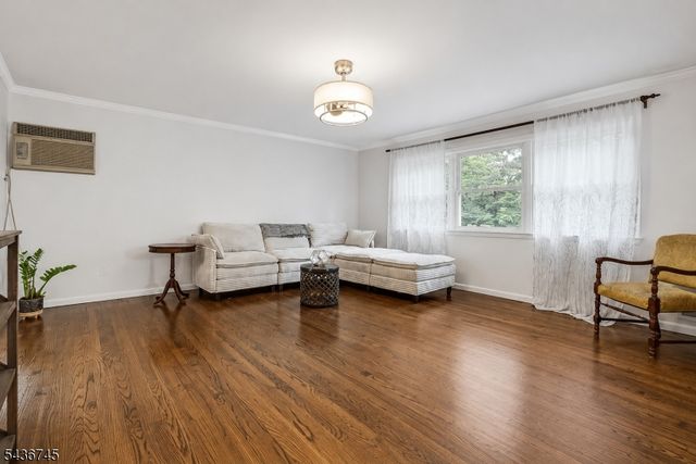 9 Wehrli Rd, Washington Twp., NJ 07853