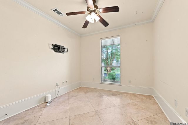 17703 Shady Creek Ave, Baton Rouge, LA 70816