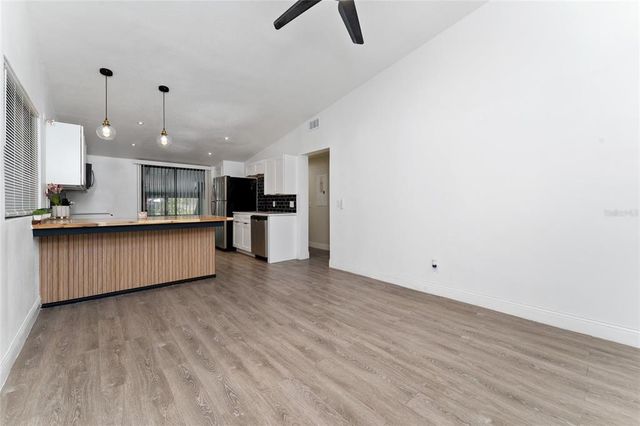 415 S LANCELOT AVENUE, Orlando, FL 32835