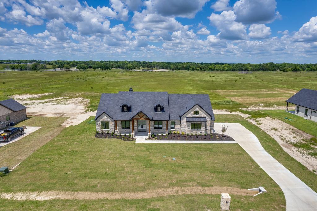 3063 Willow Road, Celeste, TX 75423