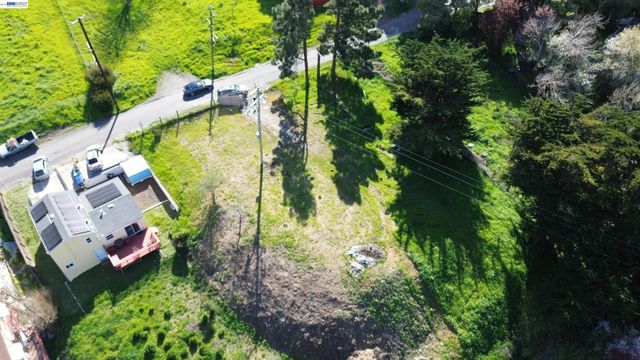 3944 La Cima Rd, El Sobrante, CA 94803