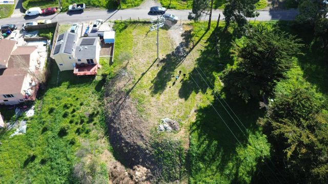3944 La Cima Rd, El Sobrante, CA 94803