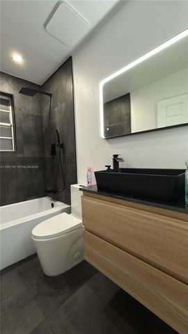 1001 SW 98th Ave 00, Pembroke Pines, FL 33025