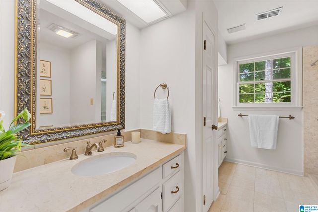 5105 SHADY COVE, Birmingham, AL 35244