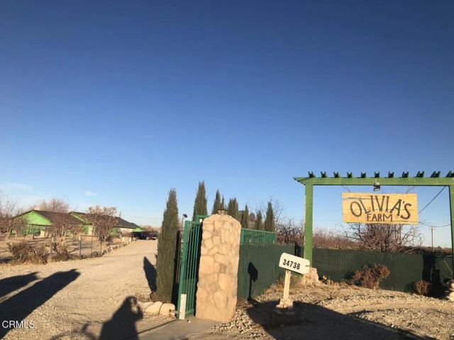 34738 Old Woman Springs Road, Lucerne Valley, CA 92356