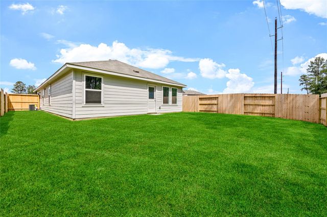 915 Songbird Lane, Magnolia, TX 77354