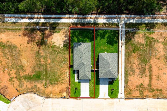 915 Songbird Lane, Magnolia, TX 77354